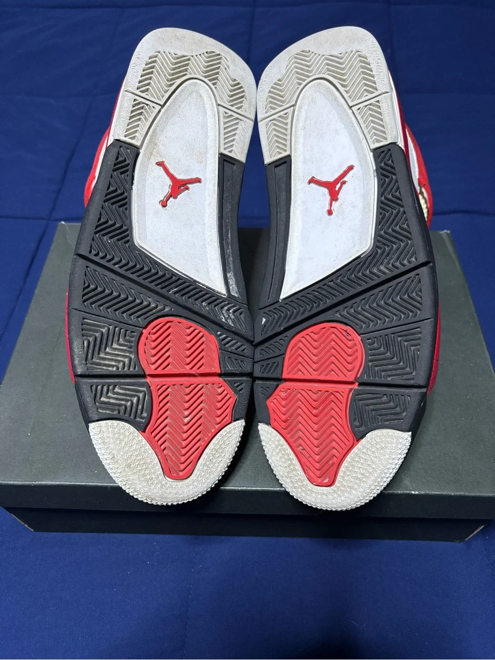 Jordan 4 Retro Red Cement 2023 Size 10.5